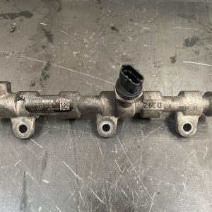 VAUXHALL MOVANO MASTER NV400 2.3dCi 2012 FUEL RAIL 0445214258 / H8200912225